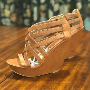 Madden Girl Reed Wedges